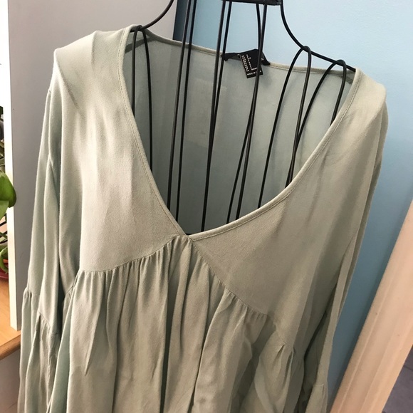 FOREVER 21 🥒 Blouse - Picture 2 of 5